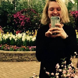 Meet your Posher, Genevieve